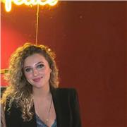 Diplomata in liceo linguistico, fornisco supporto e lezioni per bimbi delle elementari fino alle superiori